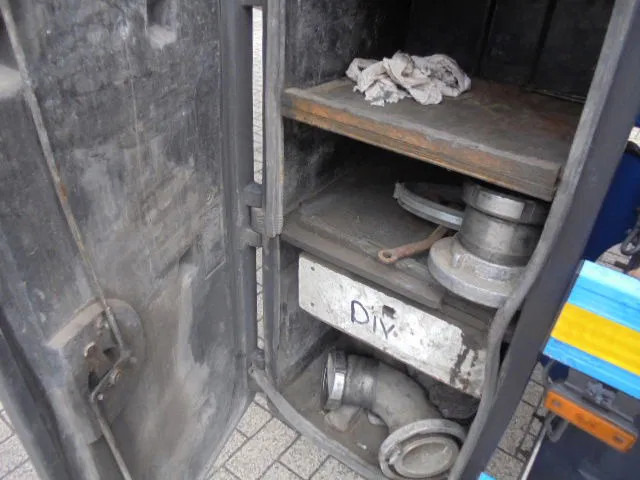 Напівпричіп цистерна SPITZER BP SK 50: фото 9
