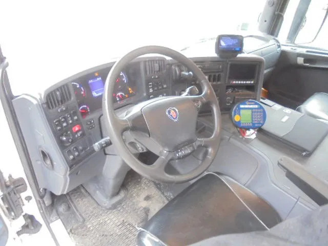 Гаковий мультиліфт вантажівка, Вантажівка з маніпулятором Scania P370 8X2 HAAK + KRAAN NL TRUCK LOW KM: фото 9 Гаковий мультиліфт вантажівка, Вантажівка з маніпулятором Scania P370 8X2 HAAK + KRAAN NL TRUCK LOW KM: фото 9