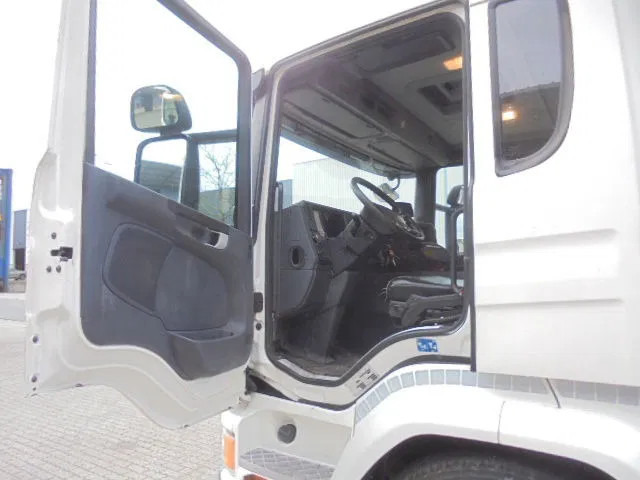 Гаковий мультиліфт вантажівка, Вантажівка з маніпулятором Scania P370 8X2 HAAK + KRAAN NL TRUCK LOW KM: фото 8 Гаковий мультиліфт вантажівка, Вантажівка з маніпулятором Scania P370 8X2 HAAK + KRAAN NL TRUCK LOW KM: фото 8