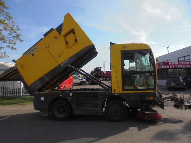 Schmidt CLEANGO 500 NL MACHINE - Промислова підмітальна машина: фото 4 Schmidt CLEANGO 500 NL MACHINE - Промислова підмітальна машина: фото 4