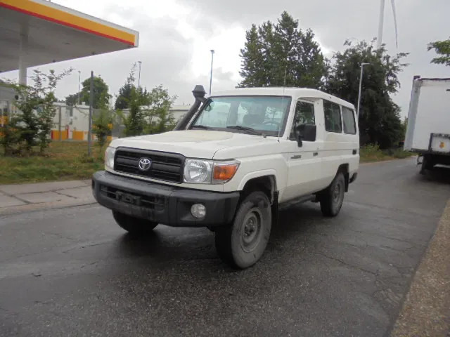 Toyota Land Cruiser HZJ78L 4X4 EXPORT OUTSIDE EU ONLY - Легковий автомобіль: фото 1 Toyota Land Cruiser HZJ78L 4X4 EXPORT OUTSIDE EU ONLY - Легковий автомобіль: фото 1