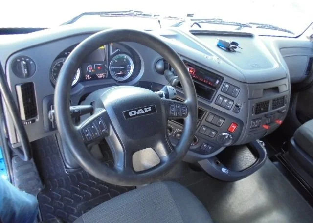 Interior photo 1: Тягач DAF XF 106.460 Interior photo 1: Тягач DAF XF 106.460