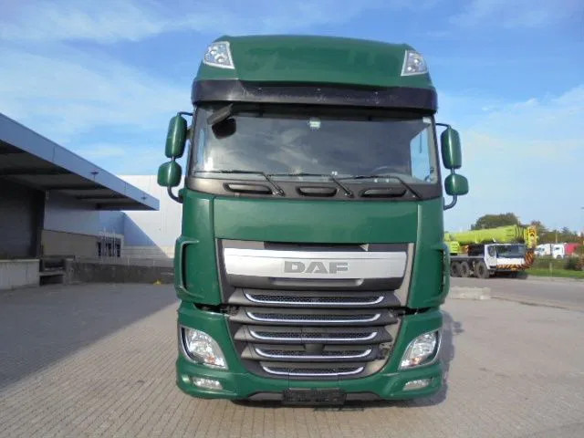 Тягач DAF XF 106.460 SUPER SPACE CAB: фото 11 Тягач DAF XF 106.460 SUPER SPACE CAB: фото 11