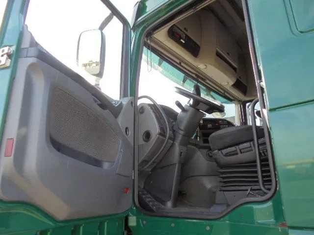 Тягач DAF XF 106.460 SUPER SPACE CAB: фото 18 Тягач DAF XF 106.460 SUPER SPACE CAB: фото 18