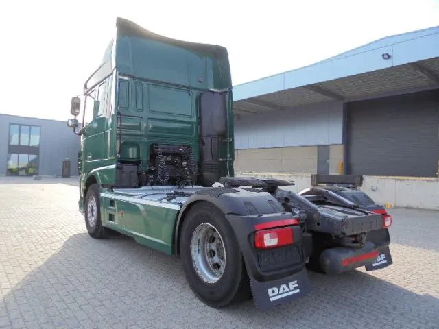 Тягач DAF XF 106.460 SUPER SPACE CAB: фото 15 Тягач DAF XF 106.460 SUPER SPACE CAB: фото 15