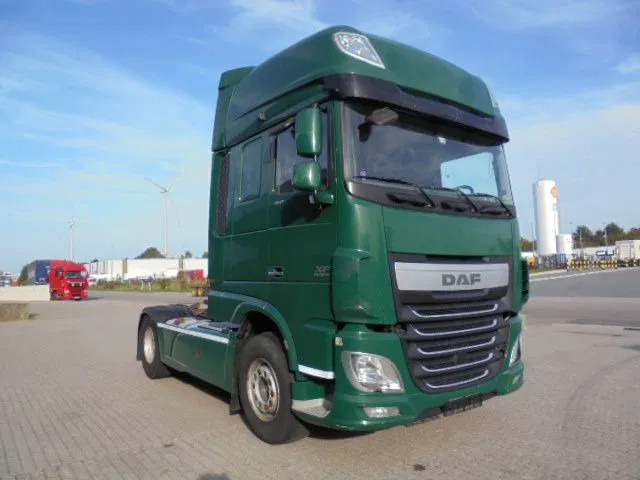 Тягач DAF XF 106.460 SUPER SPACE CAB: фото 12 Тягач DAF XF 106.460 SUPER SPACE CAB: фото 12