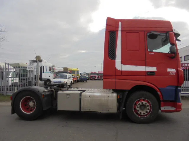 DAF XF 440 ADR+ COMPRESSOR NL TRUCK - Тягач: фото 4 DAF XF 440 ADR+ COMPRESSOR NL TRUCK - Тягач: фото 4