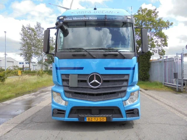 Mercedes-Benz Actros 1842 LS - Тягач: фото 2 Mercedes-Benz Actros 1842 LS - Тягач: фото 2