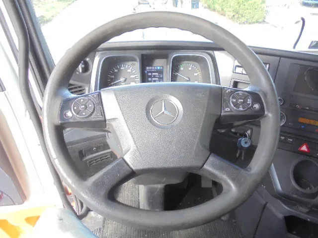 Mercedes-Benz Actros 1842 LS ENGINE NOT OK в лізинг Mercedes-Benz Actros 1842 LS ENGINE NOT OK: фото 11 Mercedes-Benz Actros 1842 LS ENGINE NOT OK в лізинг Mercedes-Benz Actros 1842 LS ENGINE NOT OK: фото 11