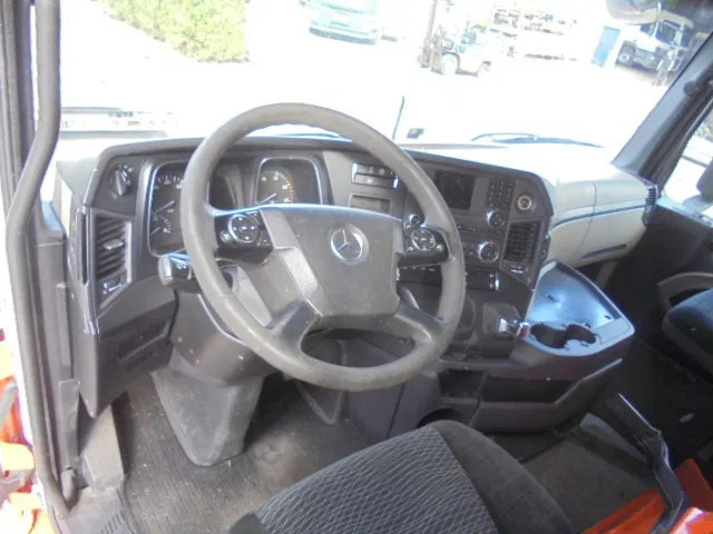 Mercedes-Benz Actros 1842 LS ENGINE NOT OK в лізинг Mercedes-Benz Actros 1842 LS ENGINE NOT OK: фото 9 Mercedes-Benz Actros 1842 LS ENGINE NOT OK в лізинг Mercedes-Benz Actros 1842 LS ENGINE NOT OK: фото 9