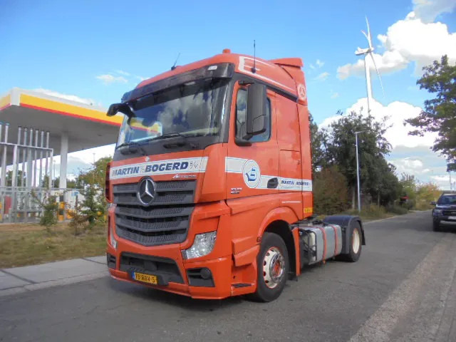 Mercedes-Benz Actros 1842 LS NL TRUCK - Тягач: фото 1 Mercedes-Benz Actros 1842 LS NL TRUCK - Тягач: фото 1
