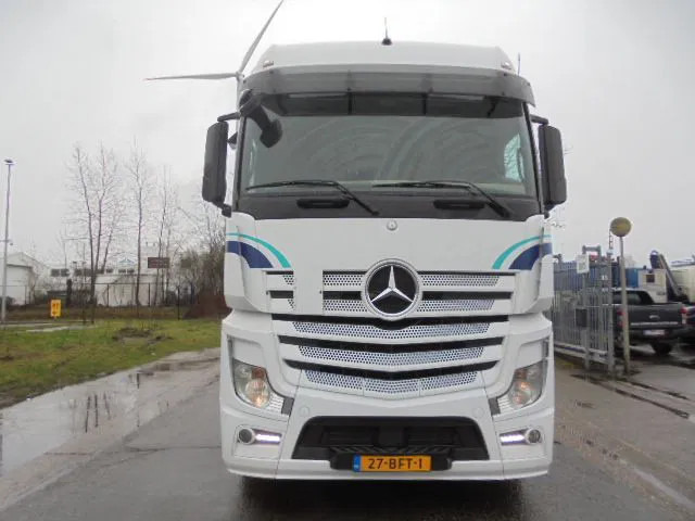 Mercedes-Benz Actros 1942 LS 4X2 - Тягач: фото 2 Mercedes-Benz Actros 1942 LS 4X2 - Тягач: фото 2