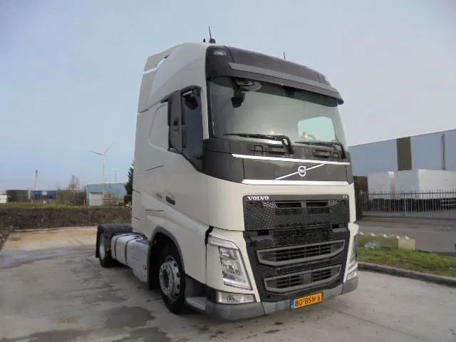 Volvo FH 420 MEGA NL TRUCK APK /TUV 01-05-2026 - Тягач: фото 3 Volvo FH 420 MEGA NL TRUCK APK /TUV 01-05-2026 - Тягач: фото 3