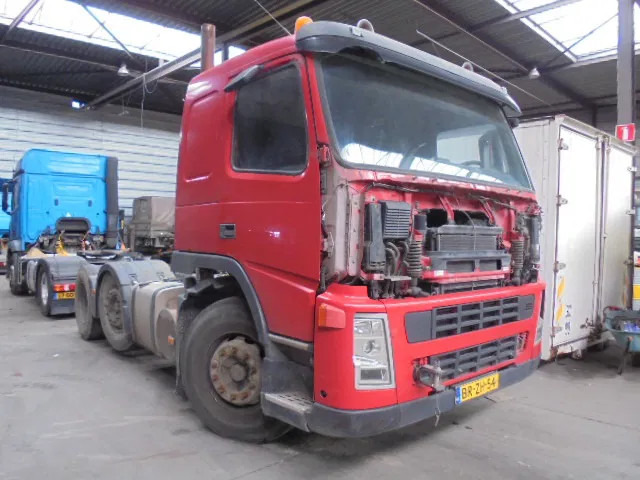 Volvo FM 380 ENGINE NOT OK ONLY PARTS - Тягач: фото 3 Volvo FM 380 ENGINE NOT OK ONLY PARTS - Тягач: фото 3