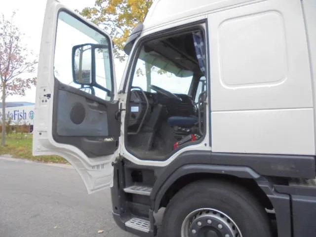 Volvo FM 400 GLOBETROTTER ADR NL TRUCK +TANK TRAILER - Тягач: фото 5 Volvo FM 400 GLOBETROTTER ADR NL TRUCK +TANK TRAILER - Тягач: фото 5