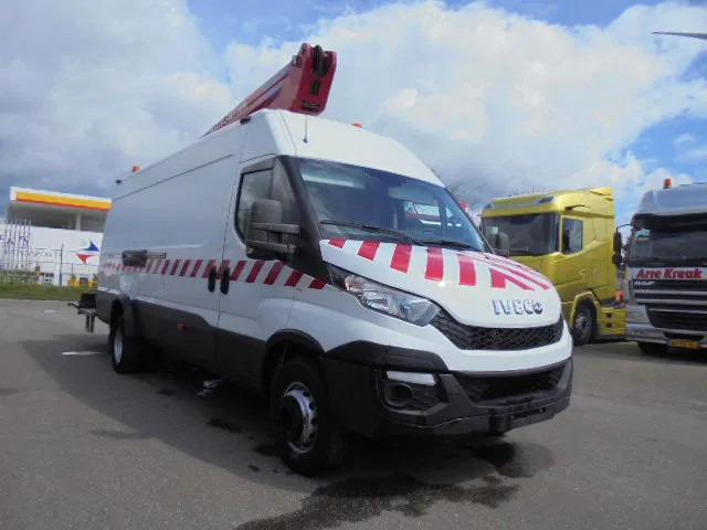Iveco Daily 70 70C17 - Вантажівка, Вантажівка з маніпулятором: фото 2 Iveco Daily 70 70C17 - Вантажівка, Вантажівка з маніпулятором: фото 2