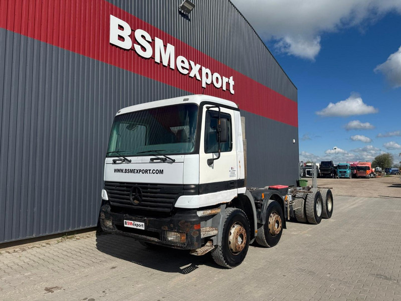 Mercedes-Benz Actros 3235 - Вантажівка шасі: фото 1 Mercedes-Benz Actros 3235 - Вантажівка шасі: фото 1