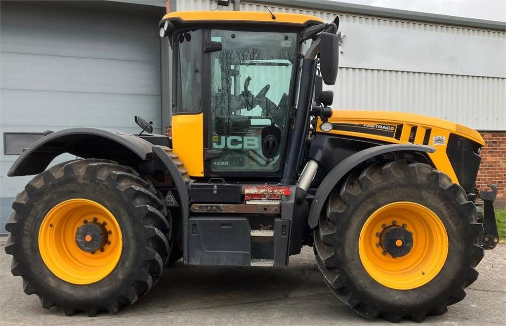 JCB 4220 Fastrac - Трактор: фото 5 JCB 4220 Fastrac - Трактор: фото 5