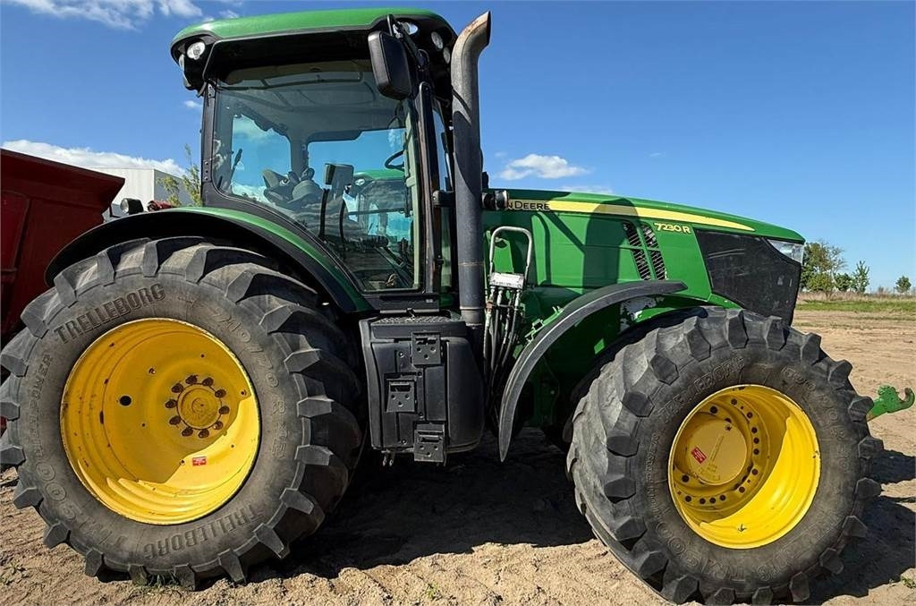 John Deere 7230R - Трактор: фото 2 John Deere 7230R - Трактор: фото 2