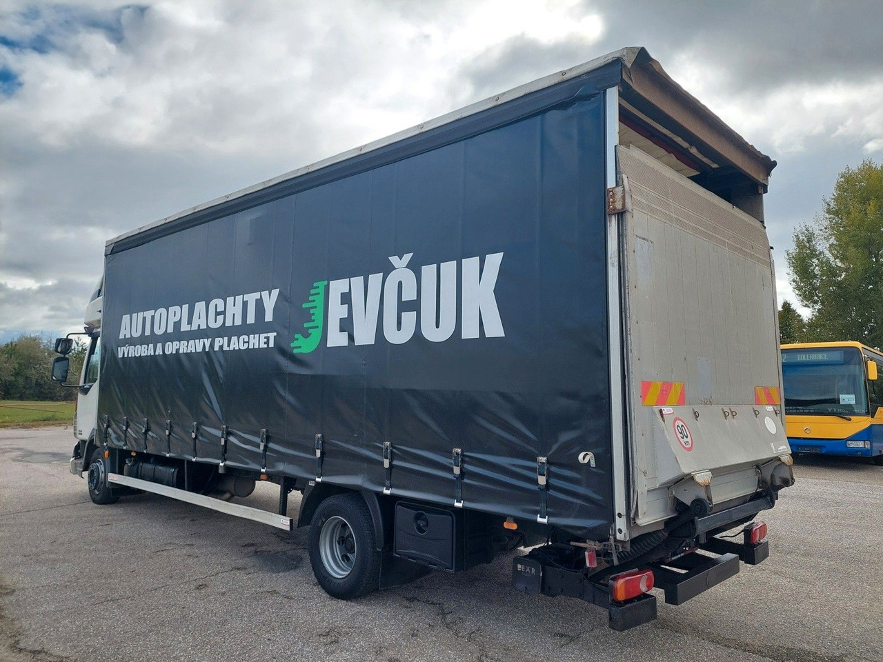 DAF FA LF 45.220 G12 4x2 - Тентована вантажівка: фото 3 DAF FA LF 45.220 G12 4x2 - Тентована вантажівка: фото 3