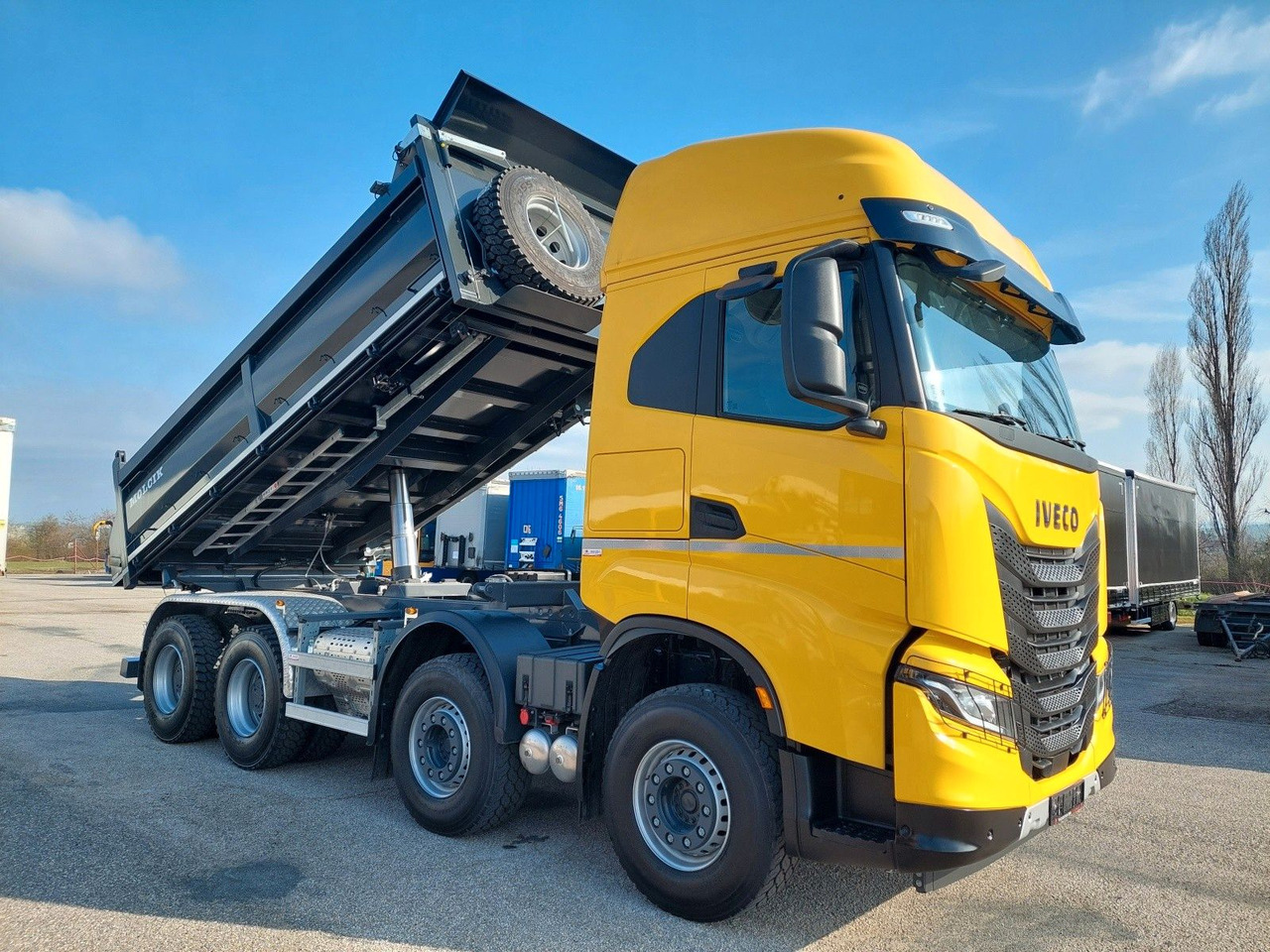Iveco AS360X53Z Stralis X-WAY 8x4 Bordmatik - Самоскид вантажівка: фото 2 Iveco AS360X53Z Stralis X-WAY 8x4 Bordmatik - Самоскид вантажівка: фото 2