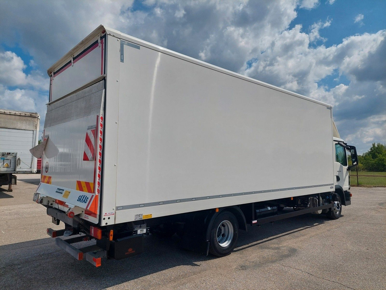 MAN TGL 12.250 BL CH 4x2 LBW 17 Palleten - Вантажівка з закритим кузовом: фото 4 MAN TGL 12.250 BL CH 4x2 LBW 17 Palleten - Вантажівка з закритим кузовом: фото 4
