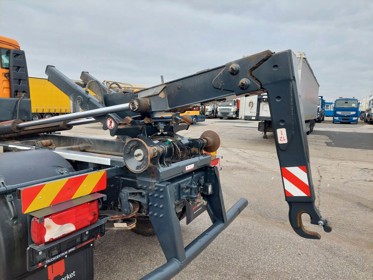 Гаковий мультиліфт вантажівка MAN TGM 18.290 4X2 BB: фото 11 Гаковий мультиліфт вантажівка MAN TGM 18.290 4X2 BB: фото 11