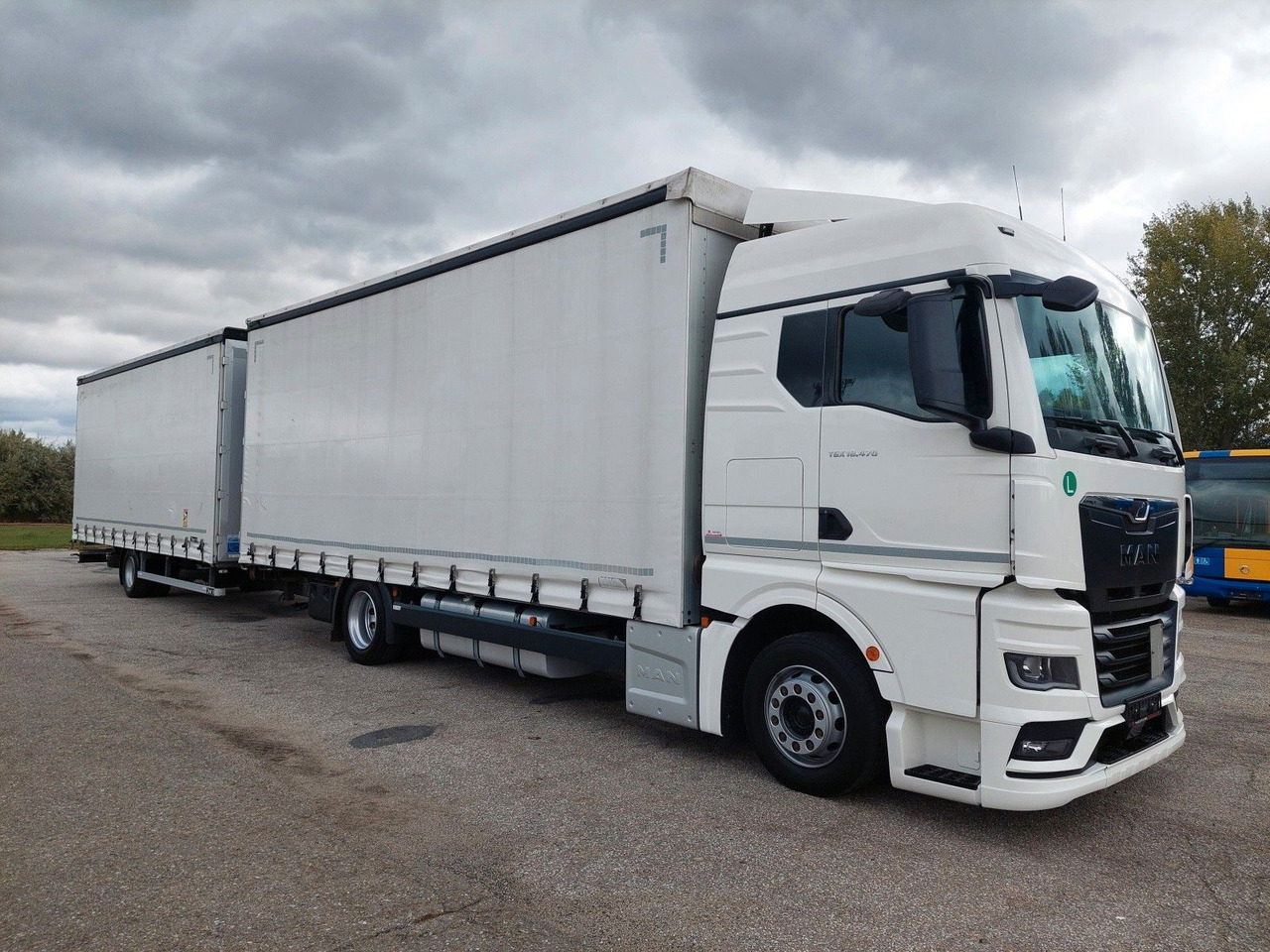 MAN TGX 18.470 LL + Gniotpol G-4080 120 m3 Durchbar - Тентована вантажівка: фото 2 MAN TGX 18.470 LL + Gniotpol G-4080 120 m3 Durchbar - Тентована вантажівка: фото 2