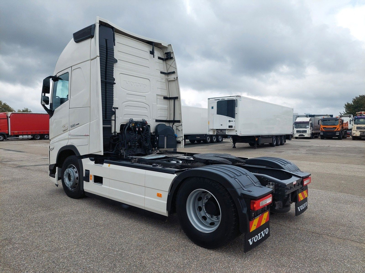 Volvo FH 13 Globetrotter XL 500 - Тягач: фото 3 Volvo FH 13 Globetrotter XL 500 - Тягач: фото 3