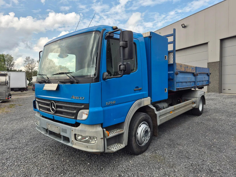 Mercedes-Benz Atego 1218 HOOK SYSTEM + CONTAINER INCLUDED (!) - Гаковий мультиліфт вантажівка: фото 1 Mercedes-Benz Atego 1218 HOOK SYSTEM + CONTAINER INCLUDED (!) - Гаковий мультиліфт вантажівка: фото 1
