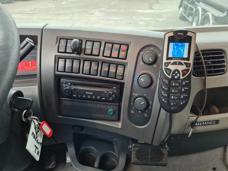 Вантажівка цистерна Для транспортування палива Renault Premium 280 13500L FUEL/CARBURANT - 4 COMP: фото 11 Вантажівка цистерна Для транспортування палива Renault Premium 280 13500L FUEL/CARBURANT - 4 COMP: фото 11