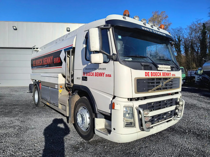 Volvo FM 300 14000L FUEL/CARBURANT - 4 COMP - Вантажівка цистерна: фото 3 Volvo FM 300 14000L FUEL/CARBURANT - 4 COMP - Вантажівка цистерна: фото 3