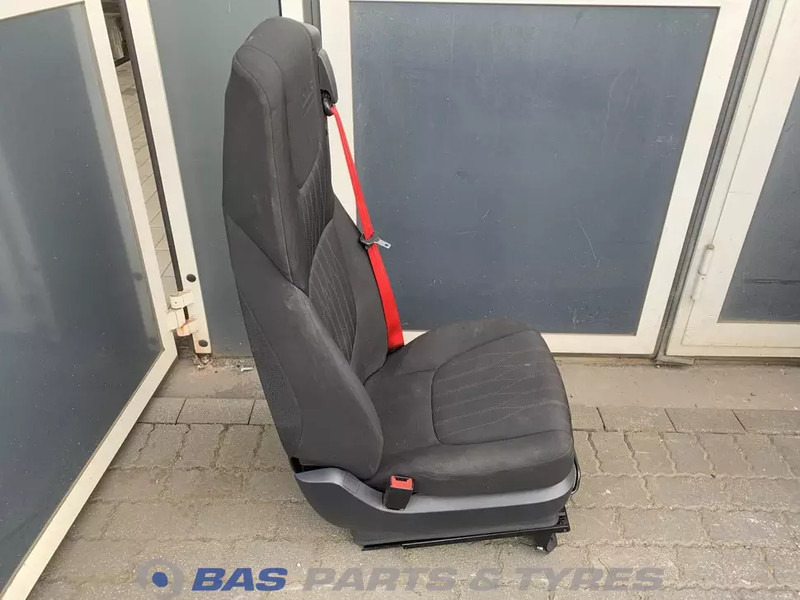 DAF CF Euro 6 Bijrijdersstoel DAF 2105730 - Сидіння в категорії Вантажівки: фото 4 DAF CF Euro 6 Bijrijdersstoel DAF 2105730 - Сидіння в категорії Вантажівки: фото 4