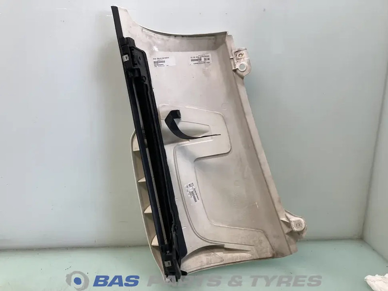 DAF CF Euro 6 Hoekspoiler DAF 1843707 - Кузов і екстер'єр в категорії Вантажівки: фото 2 DAF CF Euro 6 Hoekspoiler DAF 1843707 - Кузов і екстер'єр в категорії Вантажівки: фото 2