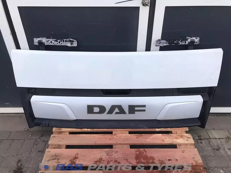 DAF CF Euro 6 - Решітка радіатора в категорії Вантажівки: фото 1 DAF CF Euro 6 - Решітка радіатора в категорії Вантажівки: фото 1
