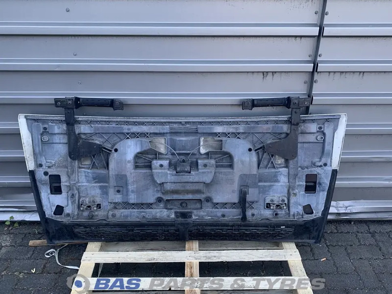 DAF CF Euro 6 - Решітка радіатора в категорії Вантажівки: фото 2 DAF CF Euro 6 - Решітка радіатора в категорії Вантажівки: фото 2