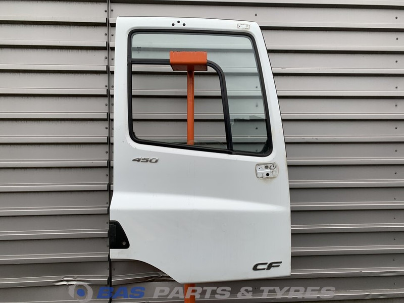 DAF CF Euro 6 Portier Rechts DAF 1355334 - Двері та запчастини в категорії Вантажівки: фото 1 DAF CF Euro 6 Portier Rechts DAF 1355334 - Двері та запчастини в категорії Вантажівки: фото 1