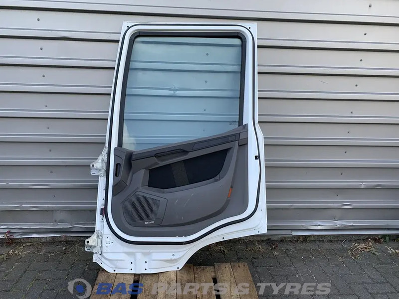 DAF XF G2 Portier Rechts DAF 2197012 - Двері та запчастини в категорії Вантажівки: фото 2 DAF XF G2 Portier Rechts DAF 2197012 - Двері та запчастини в категорії Вантажівки: фото 2