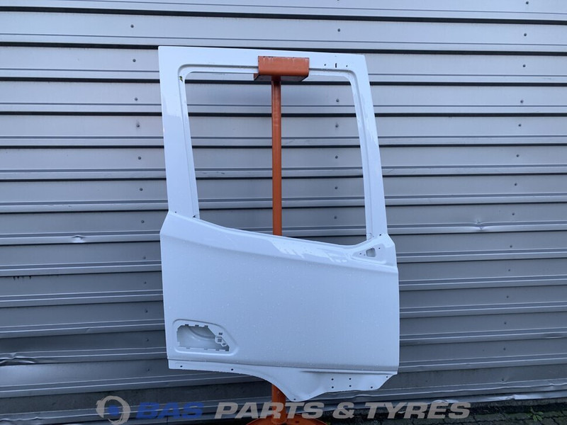 DAF XF G2 Portier Rechts DAF 2197012 - Двері та запчастини в категорії Вантажівки: фото 1 DAF XF G2 Portier Rechts DAF 2197012 - Двері та запчастини в категорії Вантажівки: фото 1