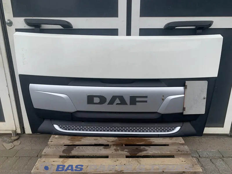 DAF XF106 Grille DAF 2104221 - Решітка радіатора в категорії Вантажівки: фото 1 DAF XF106 Grille DAF 2104221 - Решітка радіатора в категорії Вантажівки: фото 1