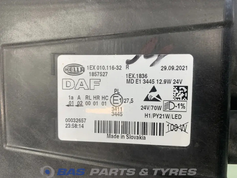 DAF XF106 - Передня фара в категорії Вантажівки: фото 3 DAF XF106 - Передня фара в категорії Вантажівки: фото 3