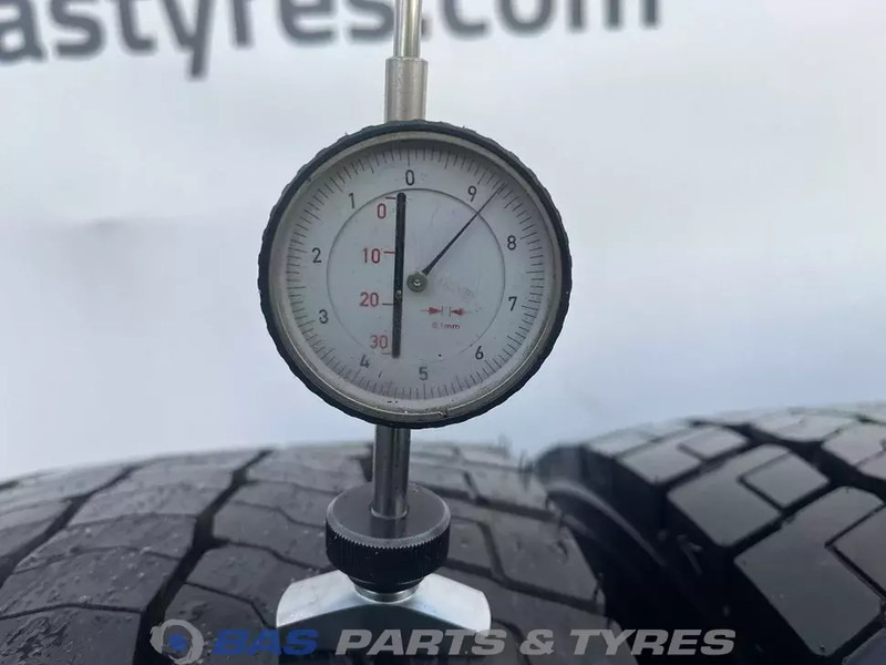 Giti Giti 315/70R22.5 GDR675 154/150 M+S 3PMSF gebruikte set - Шина в категорії Вантажівки: фото 3 Giti Giti 315/70R22.5 GDR675 154/150 M+S 3PMSF gebruikte set - Шина в категорії Вантажівки: фото 3
