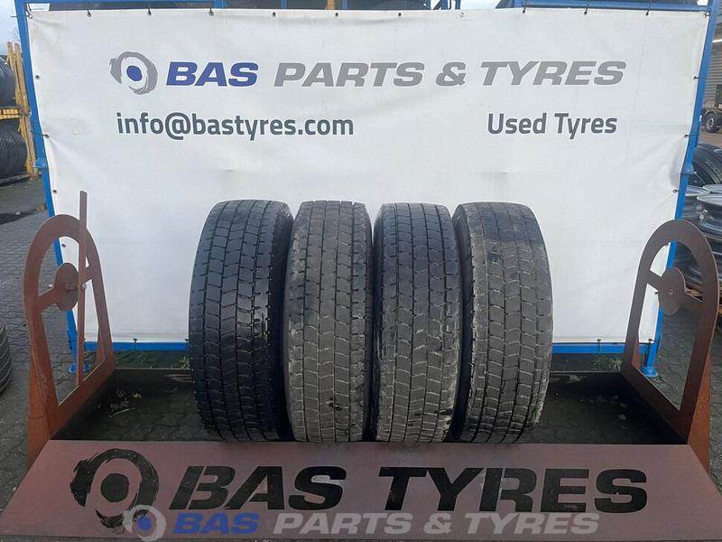 Kelly Kelly 315/70R22.5 KDM2 154/152 M+S 3PMSF gebruikte set - Шина в категорії Вантажівки: фото 1 Kelly Kelly 315/70R22.5 KDM2 154/152 M+S 3PMSF gebruikte set - Шина в категорії Вантажівки: фото 1