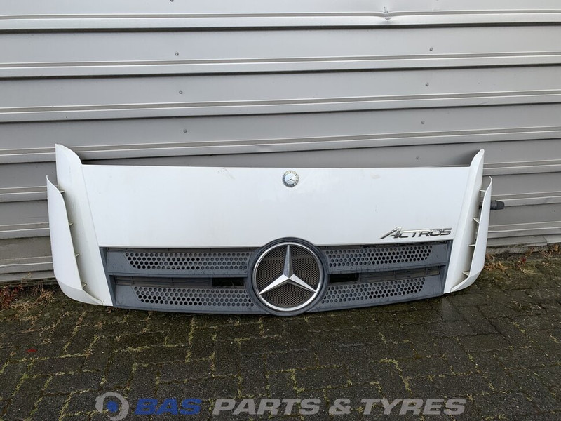 Mercedes-Benz Actros MP4 - Решітка радіатора в категорії Вантажівки: фото 1 Mercedes-Benz Actros MP4 - Решітка радіатора в категорії Вантажівки: фото 1