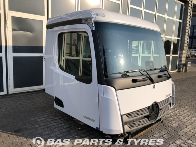 Mercedes-Benz Actros MP5 - Кабіна й інтер'єр в категорії Вантажівки: фото 2 Mercedes-Benz Actros MP5 - Кабіна й інтер'єр в категорії Вантажівки: фото 2
