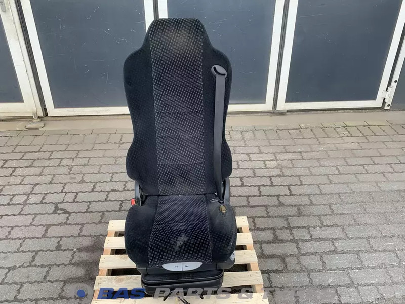 Mercedes-Benz Atego MP2 - Сидіння в категорії Вантажівки: фото 1 Mercedes-Benz Atego MP2 - Сидіння в категорії Вантажівки: фото 1