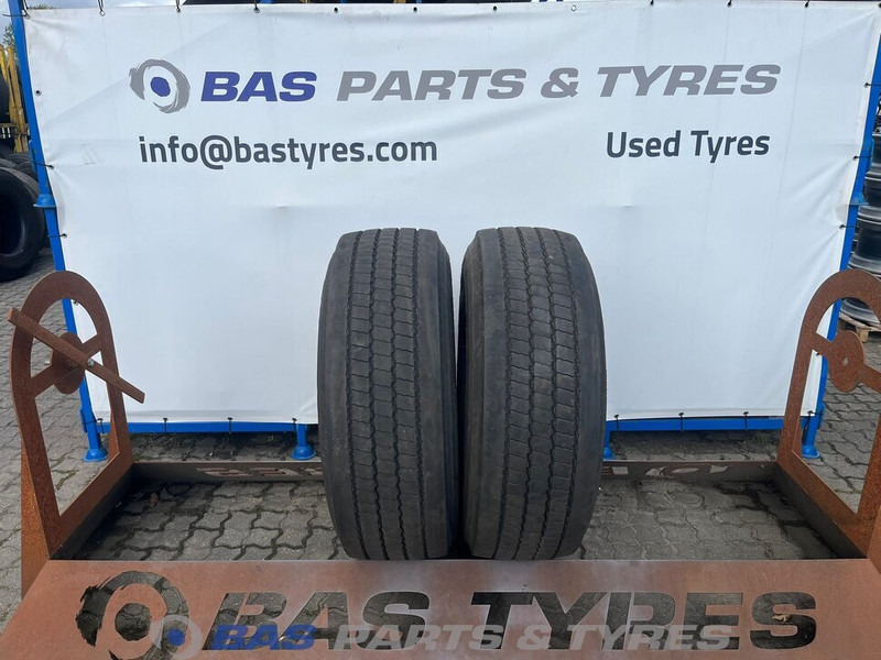 Pirelli Pirelli 385/65R22.5 FR:01 Triathlon 164/158 K M+S 3PMSF gebruikte set - Шина в категорії Вантажівки: фото 1 Pirelli Pirelli 385/65R22.5 FR:01 Triathlon 164/158 K M+S 3PMSF gebruikte set - Шина в категорії Вантажівки: фото 1