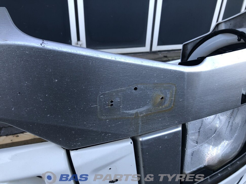 Бампер в категорії Вантажівки Renault T-Serie Bumper Renault 7423309367: фото 9