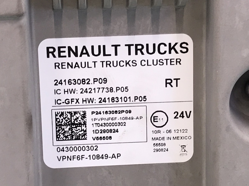Renault T-Serie Evolution - Приладова панель в категорії Вантажівки: фото 3 Renault T-Serie Evolution - Приладова панель в категорії Вантажівки: фото 3