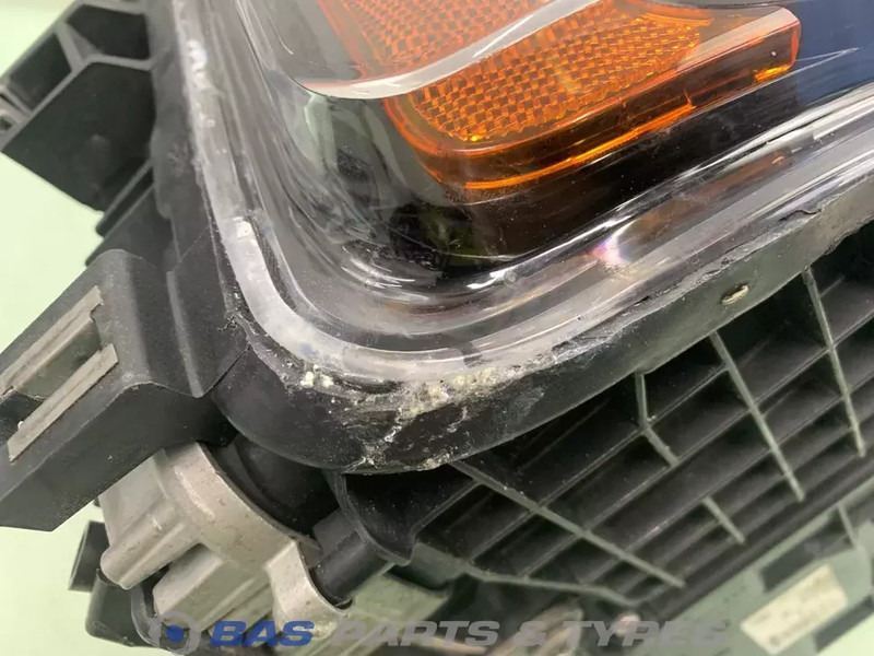 Scania Koplamp Rechts 2674391 - Передня фара в категорії Вантажівки: фото 4 Scania Koplamp Rechts 2674391 - Передня фара в категорії Вантажівки: фото 4